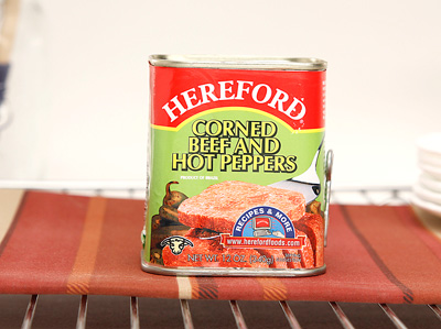 HEREFORD Corned Beef Hot Pepper